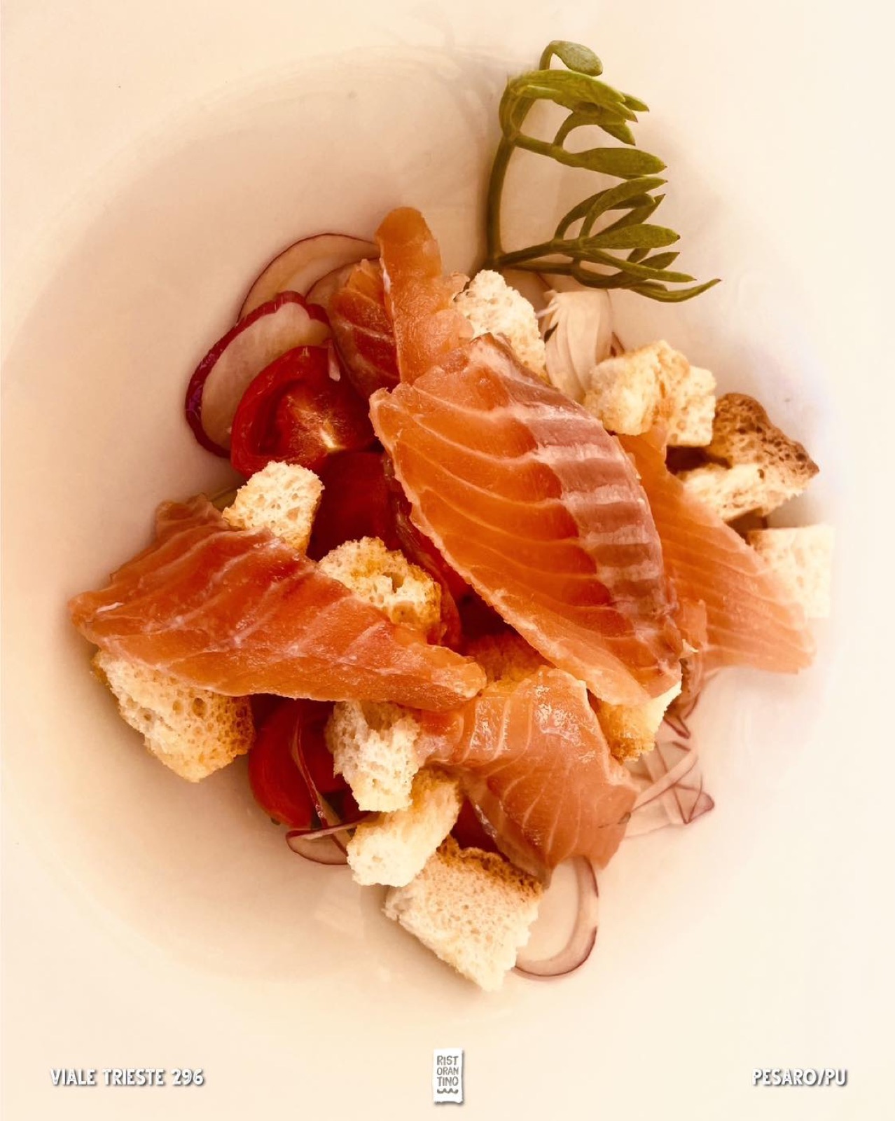 Un piatto di pesce di RistoranTino